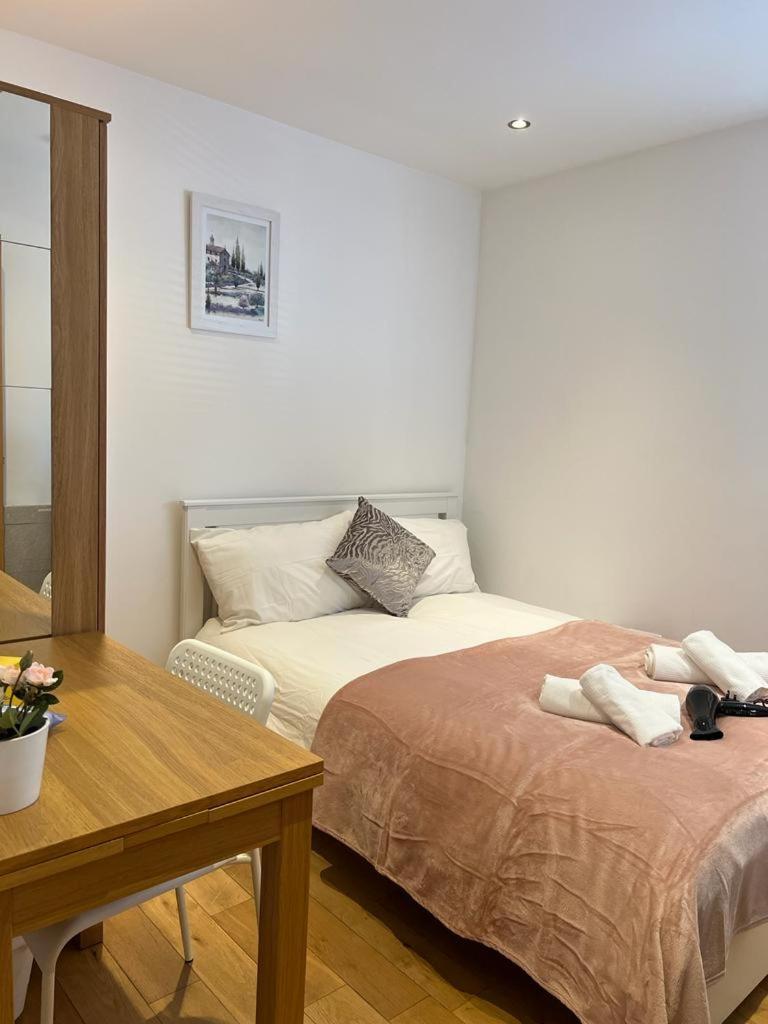 Cosy Private Rooms Near Euston Station, Central Londra Exterior foto