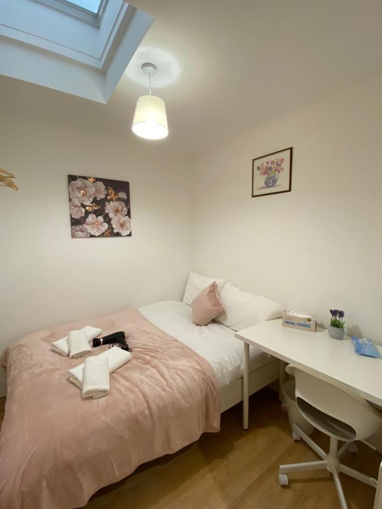Cosy Private Rooms Near Euston Station, Central Londra Exterior foto